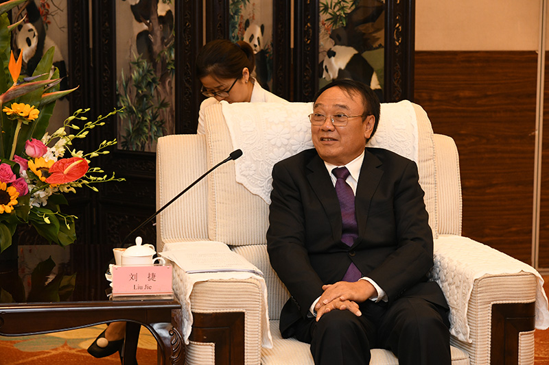 刘捷.jpg